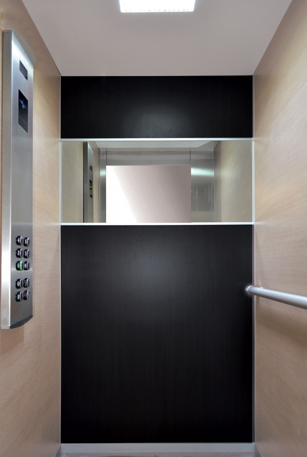 CABINE_COLONNE_1110 SQUARE | F2a automatisme Installation d’ascenseur standard en Alsace Pfastatt 5
