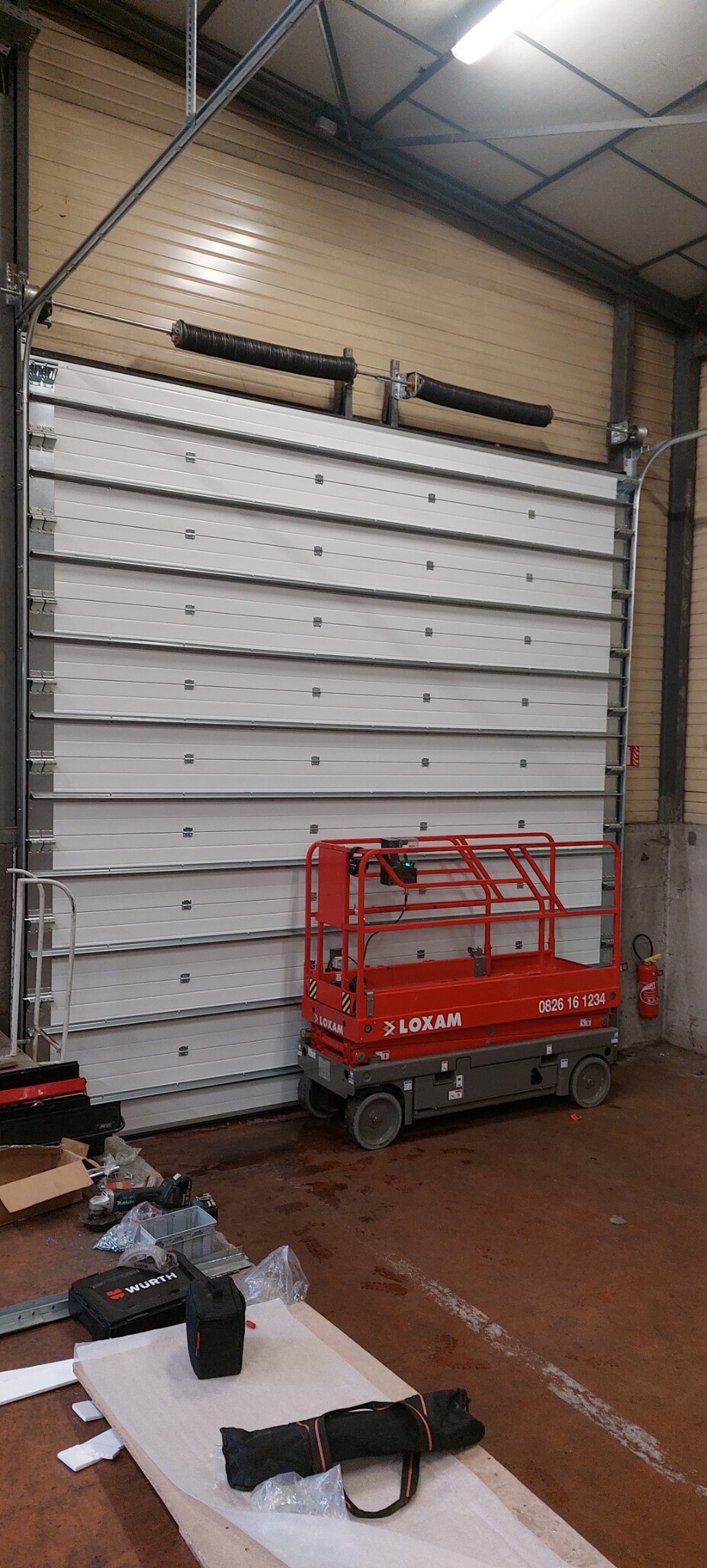 PORTE SECTIONNELLE ISOTEC MONTAGE | F2a automatisme Automatismes Kingersheim 28