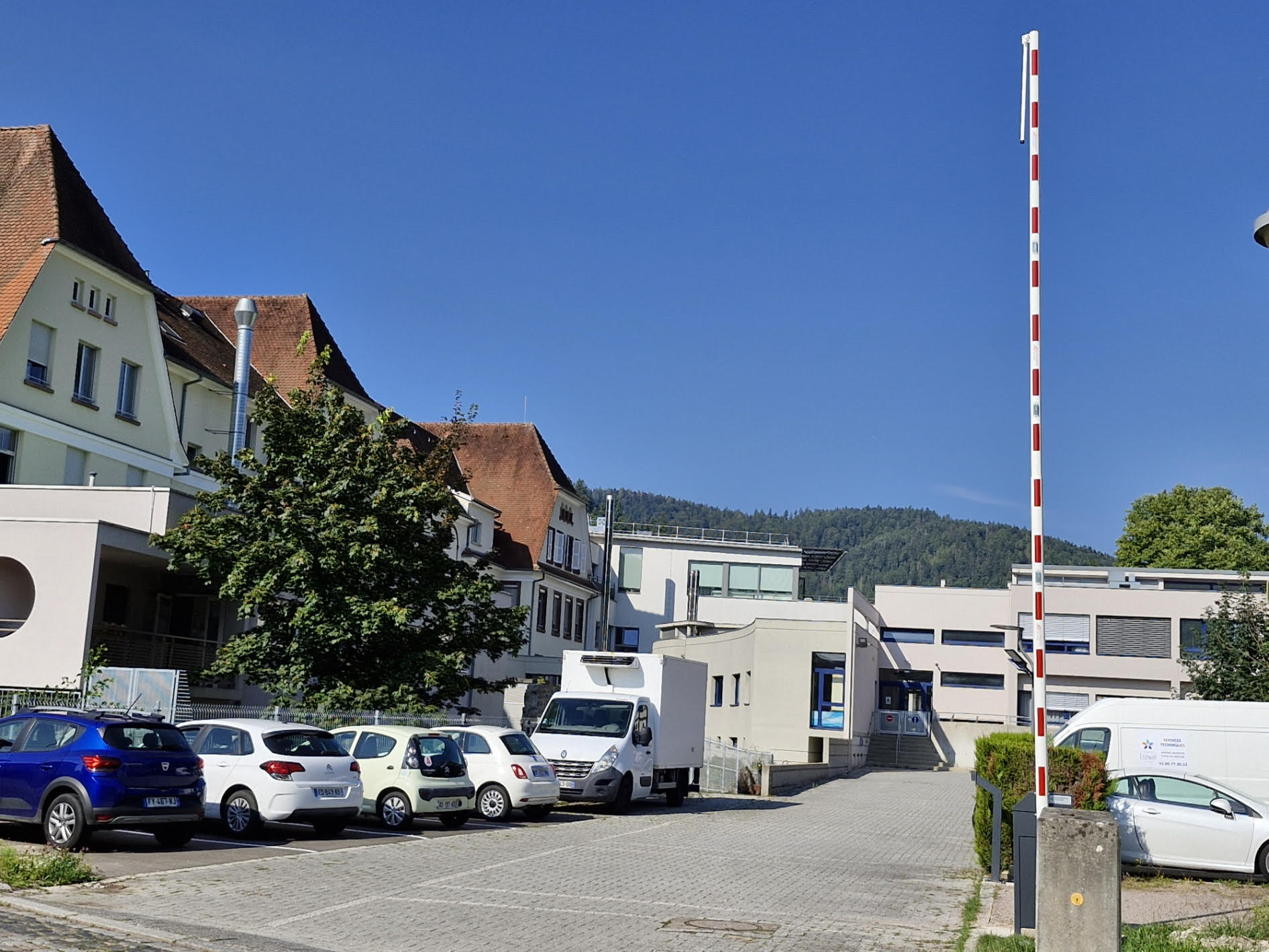 F2A AUTOMATISME_2 | F2a automatisme Installation de portes et portails automatiques dans le Grand Est Thann 14