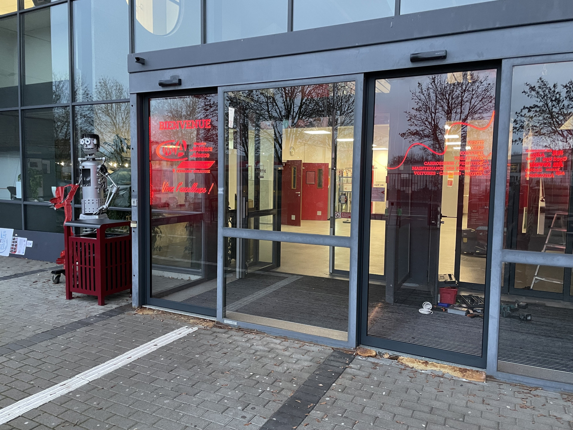 F2A SAS PORTES PIETONNES RETROECLAIREES CMA COLMAR | F2a automatisme Automatismes Wittenheim 1