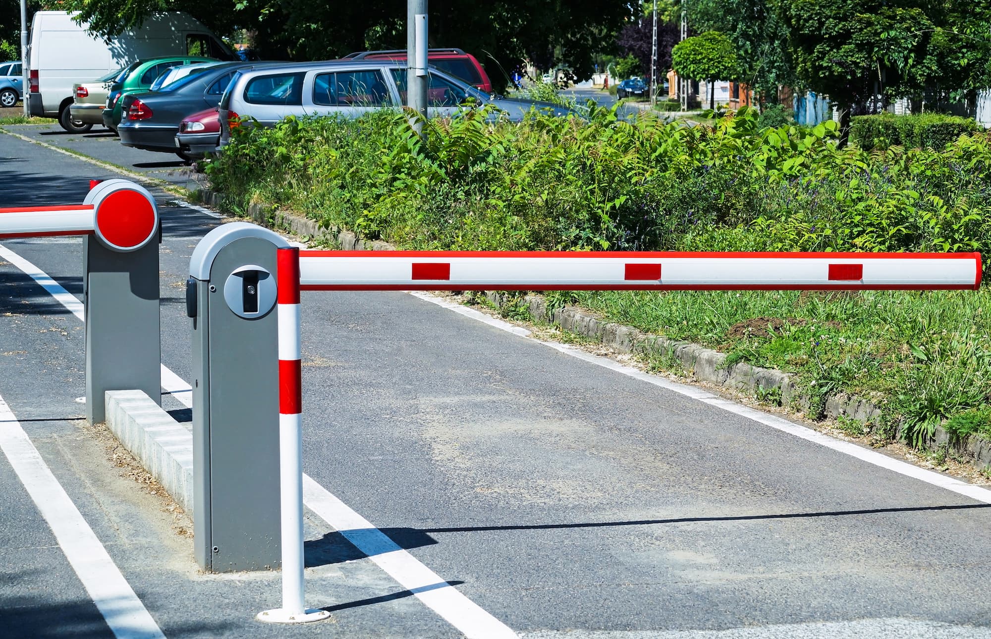 BARRIERES_AUTOMATIQUES_PARKINGS_PUBLICS | F2a automatisme Quels sont les avantages des barrières automatiques pour la gestion des accès aux parkings publics ? Wittenheim 0