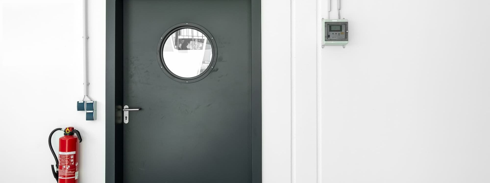 PORTE_AUTOMATIQUE_ANTI INCENDIE 2000X750 | F2a automatisme Pourquoi opter pour une porte automatique anti-incendie dans les environnements industriels ? Riedisheim