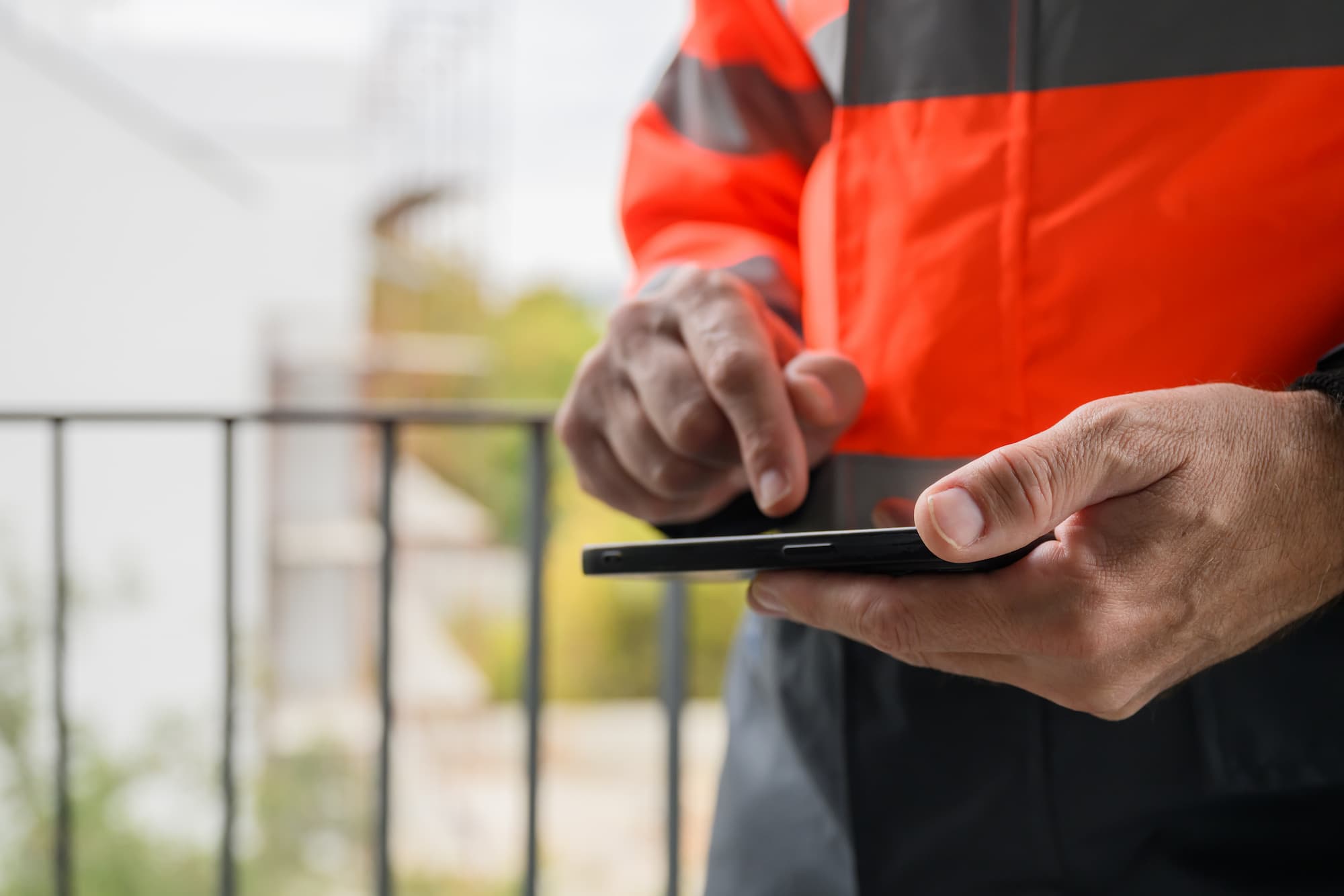 MAINTENANCE_PORTE_AUTOMATIQUE | F2a automatisme Comment la technologie connectée simplifie-t-elle la maintenance des portes automatiques ? Riedisheim 0